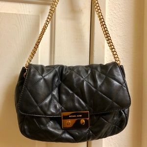 Michael Kors Quilted shoulder bag